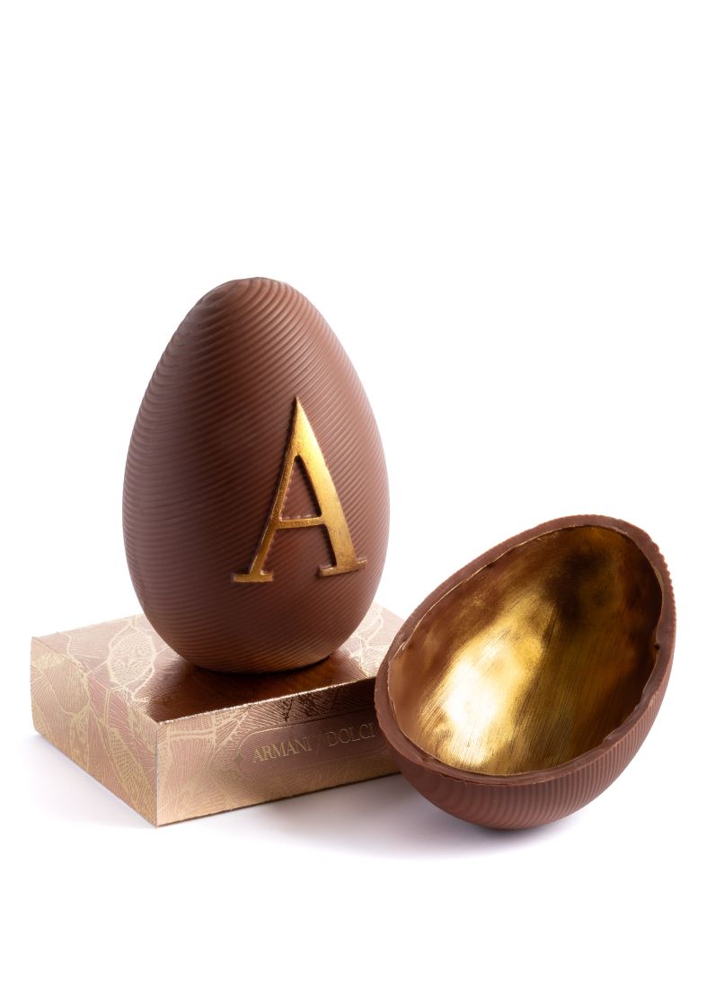 Uovo Pasqua 440g - cioccolato al latte con granella di nocciola e finocchietto